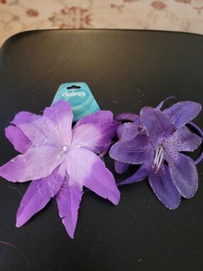 NWT Claire's Purple Floral Hair Pony Tail Holders